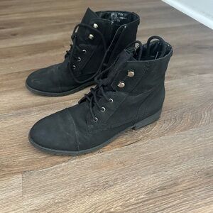 Madden Girl Boots 7.5 Black